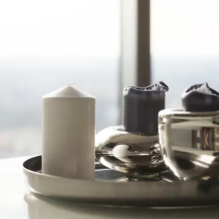 Vantage Point Sky Tower Apartment *